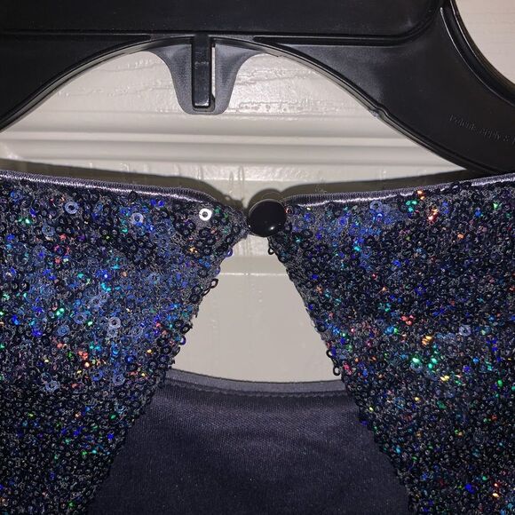 As U Wish Cocktail dress. Blue sequins. Size XS. Keyhole back. - Picture 5 of 10